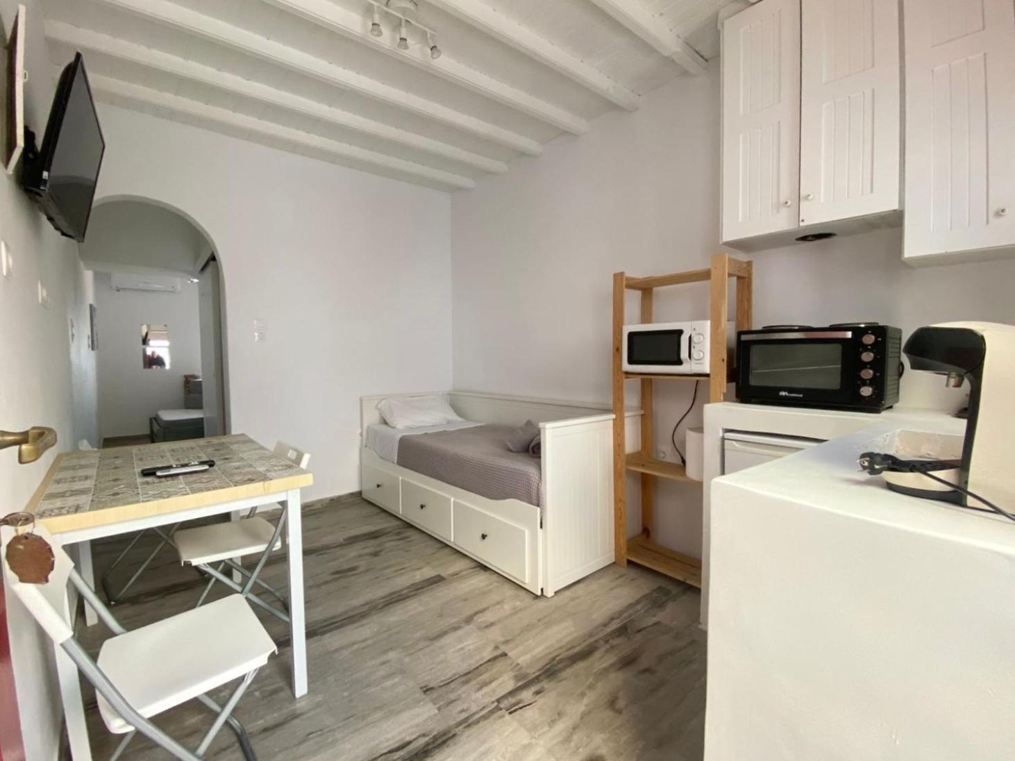 Appartement Elenitas Town House With Balcony And Sea View à Mykonos Town Extérieur photo